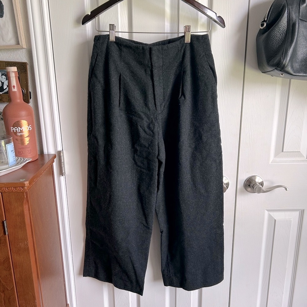 Club Monaco charcoal black wide leg cropped wool blend pants